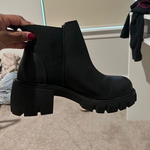 Real leather Chelsea boots